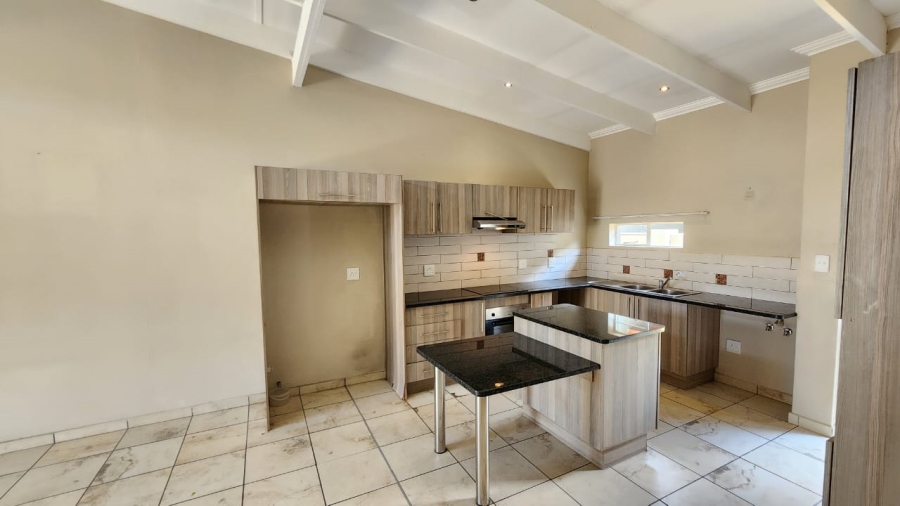 To Let 3 Bedroom Property for Rent in Waterval East North West